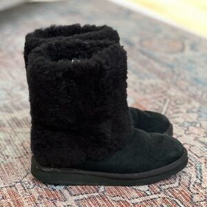 UGG Patten 1006794 Black Suede Shearling Women’s Boots Size 7